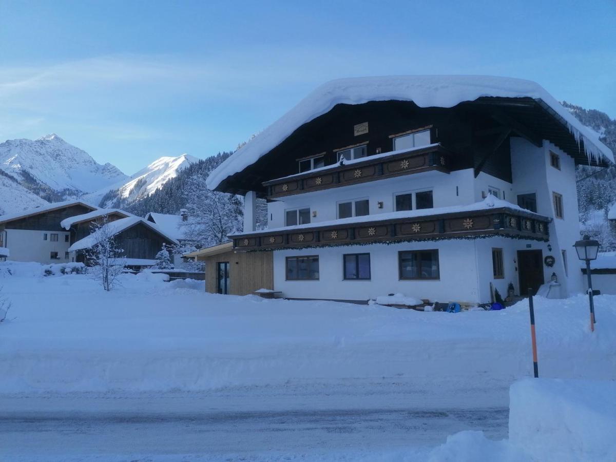 Ferienwohnungen Haus Almrausch بيشلباخ المظهر الخارجي الصورة